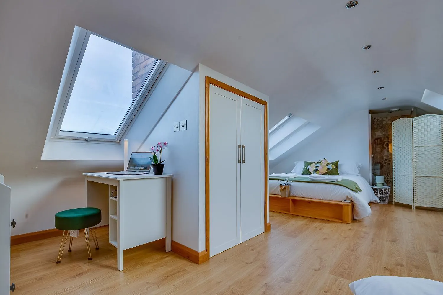 Charming Home For 10 - Perfect For Work & Leisure Stays 토드윅 아파트