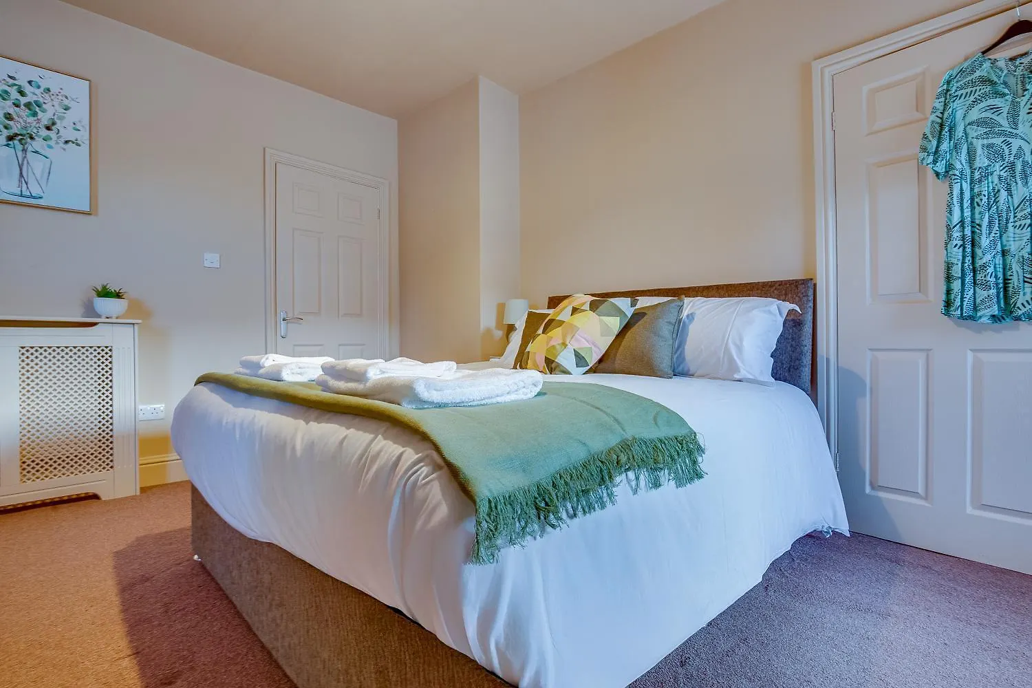 Daire Charming Home For 10 - Perfect For Work & Leisure Stays Todwick